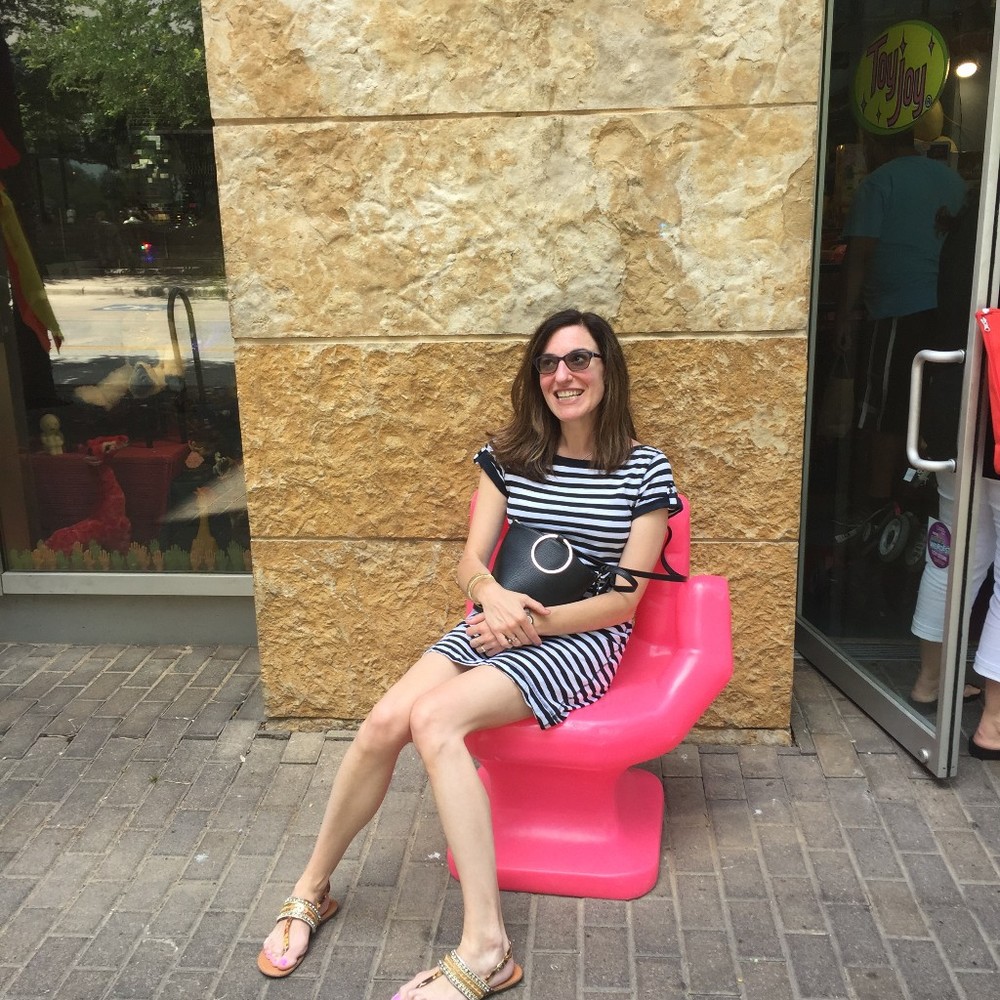 Meet your Posher, Elizabeth